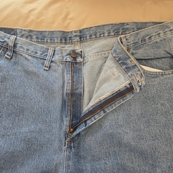 Wrangler Men's Light Blue Relaxed Jeans 46×30 - Picture 3 of 4